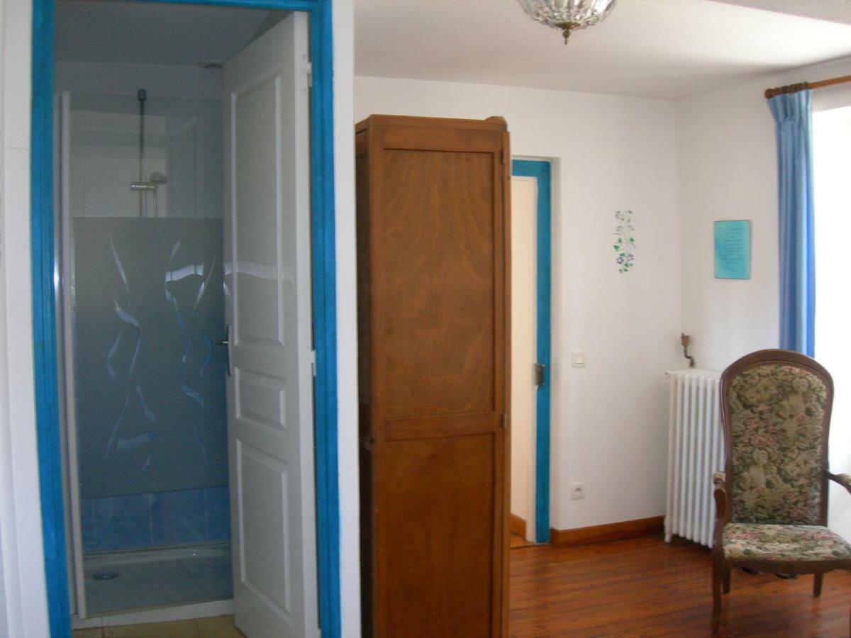Sous La Glycine Bed & Breakfast Mielan Bagian luar foto