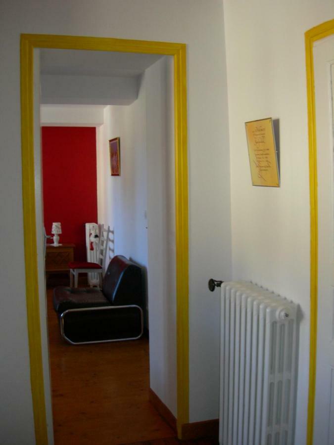 Sous La Glycine Bed & Breakfast Mielan Bagian luar foto