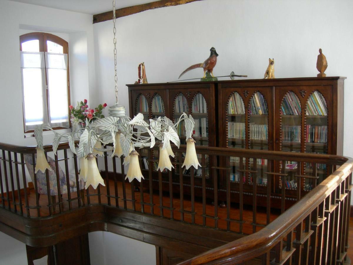 Sous La Glycine Bed & Breakfast Mielan Bagian luar foto