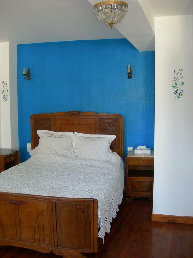 Sous La Glycine Bed & Breakfast Mielan Bagian luar foto